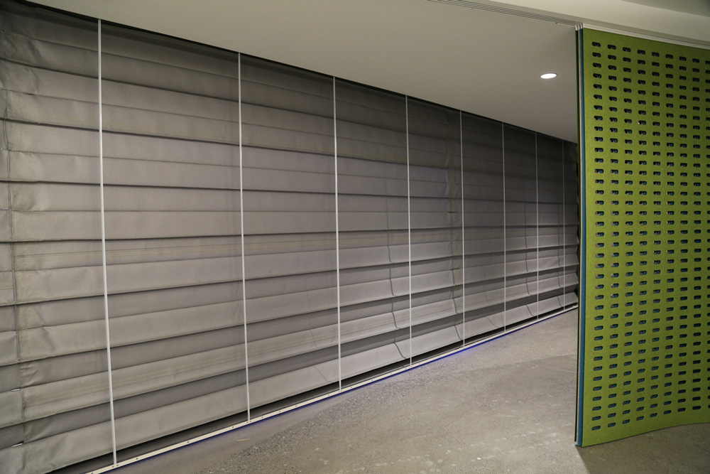 Противопожарные шторы